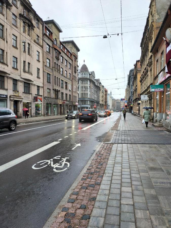 Tiny Non-Smoking Caka & Free Parking Apartment Rīga Exterior foto
