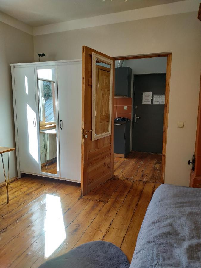 Tiny Non-Smoking Caka & Free Parking Apartment Rīga Exterior foto